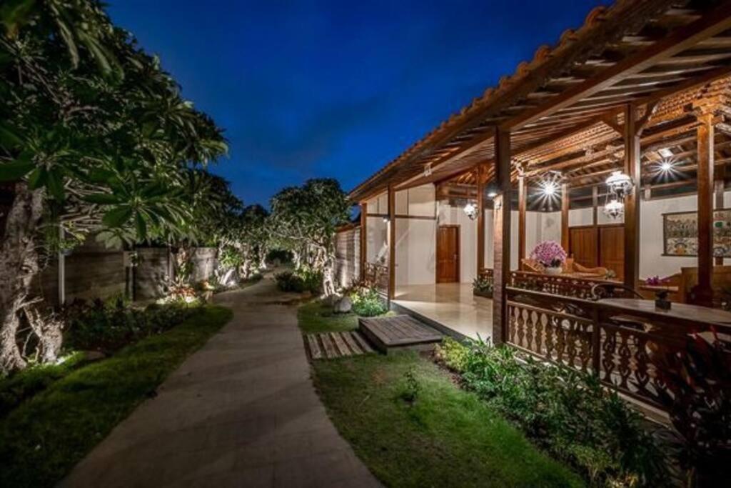 Hotel Damai Canggu Esterno foto